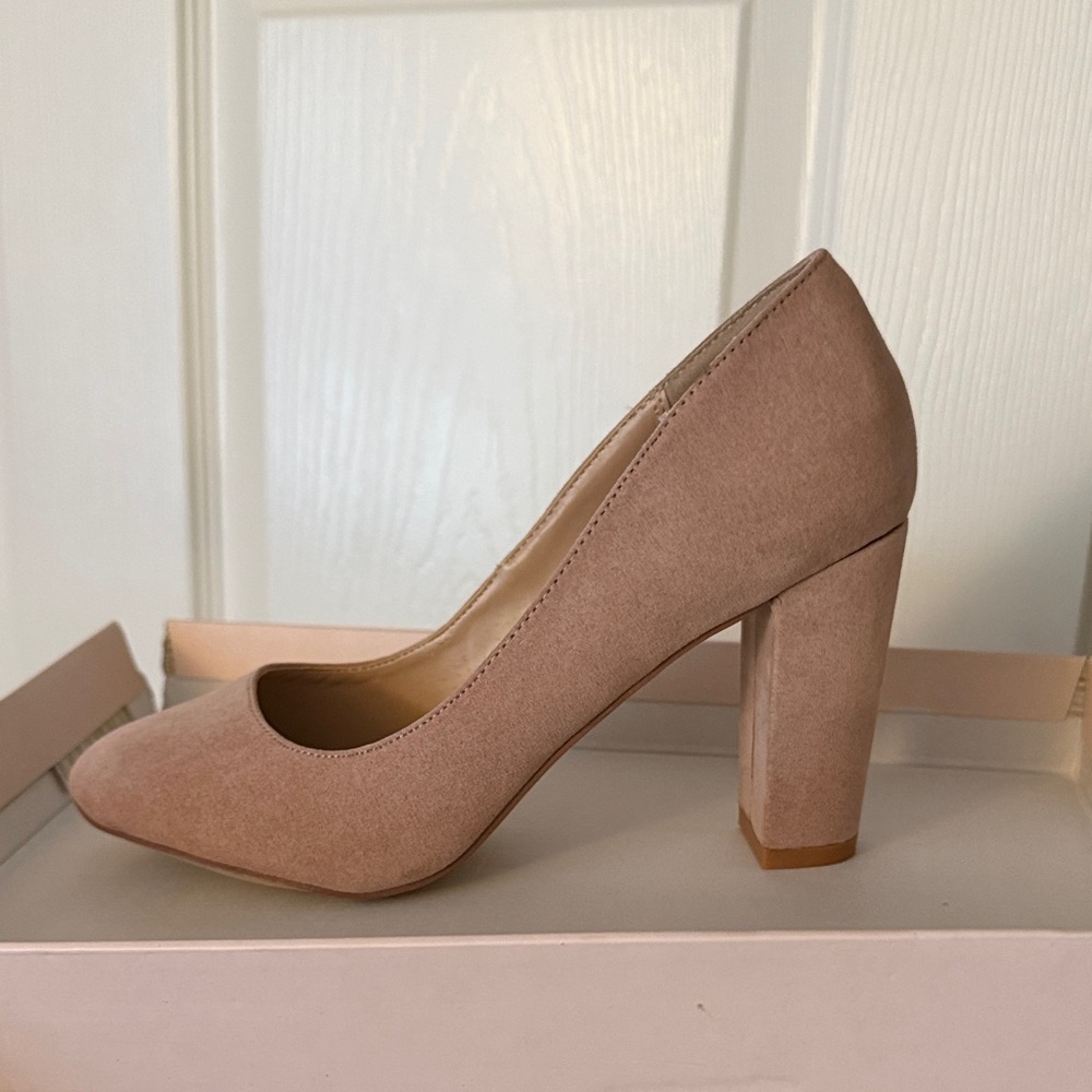 Blush Pumps - Size 6.5